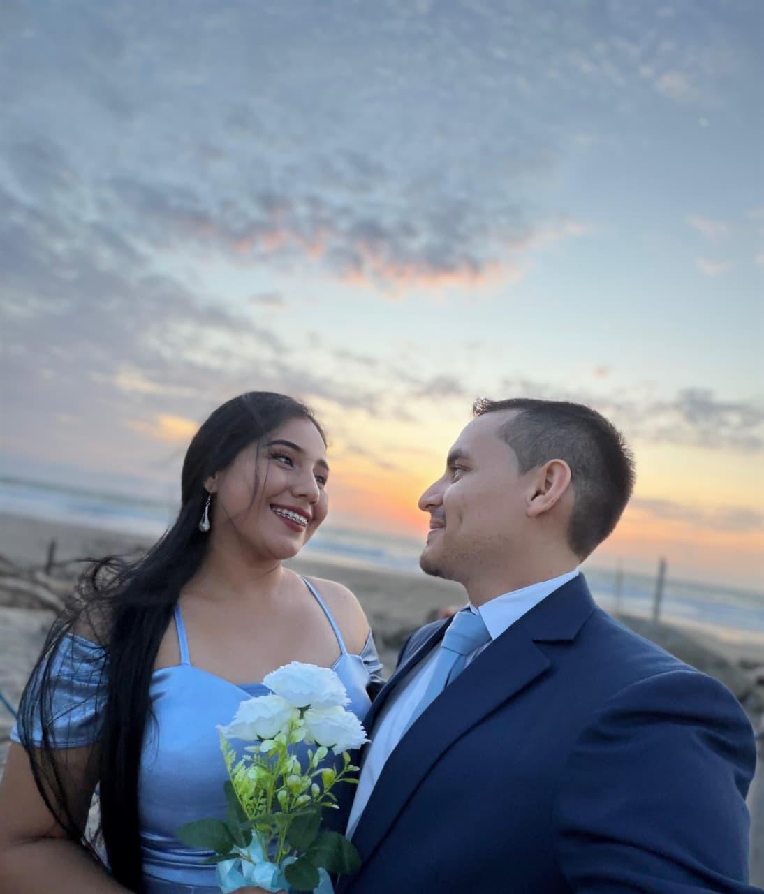 Juan Pablo y Damaris — foto provisional